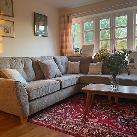 Villa Relaxing Townhouse In The Heart Of Bridport Esterno foto