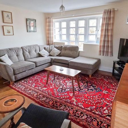 Villa Relaxing Townhouse In The Heart Of Bridport Esterno foto