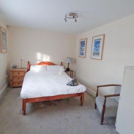 Villa Relaxing Townhouse In The Heart Of Bridport Esterno foto