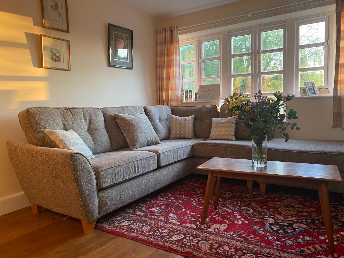 Villa Relaxing Townhouse In The Heart Of Bridport Esterno foto