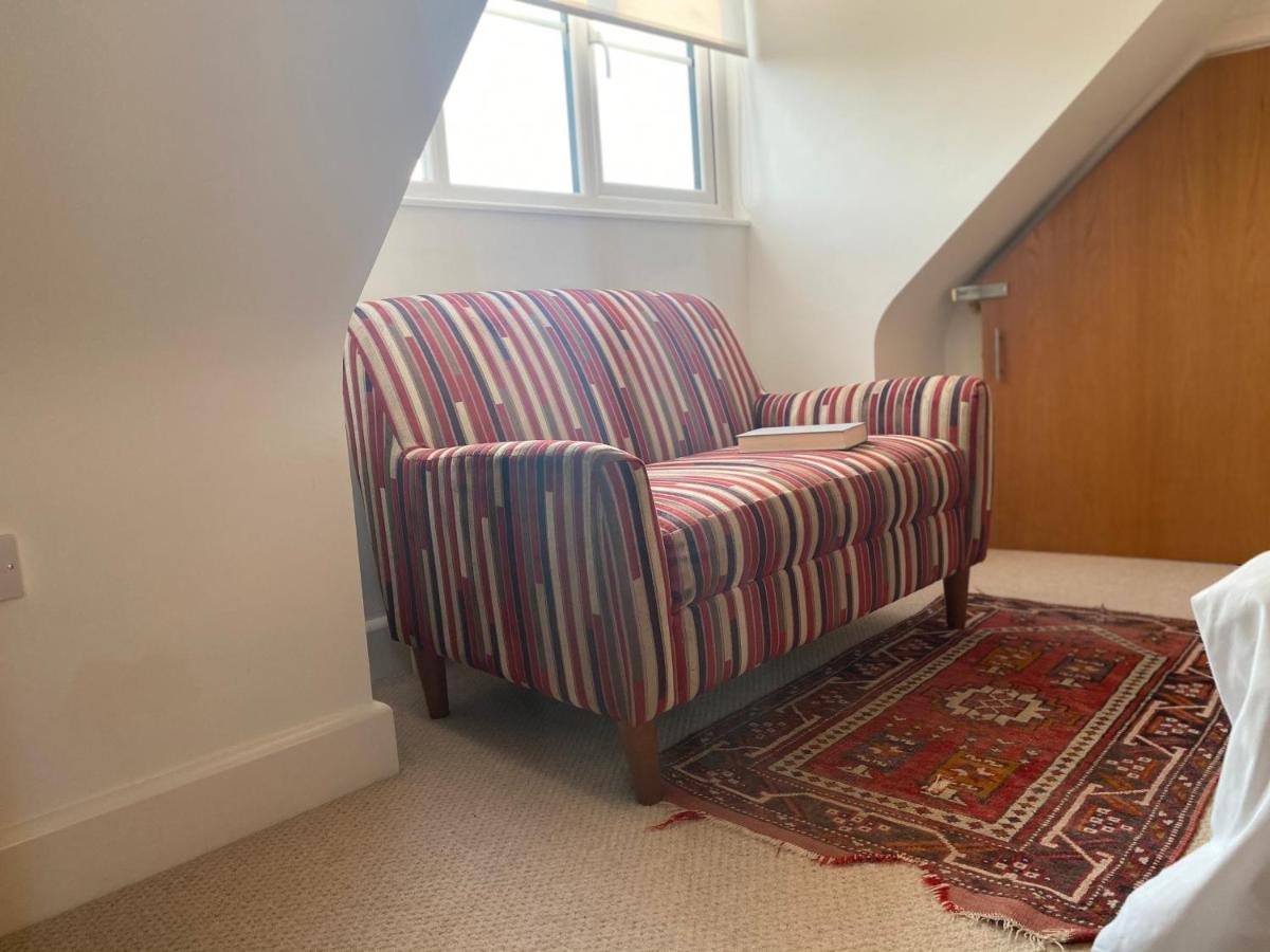 Villa Relaxing Townhouse In The Heart Of Bridport Esterno foto