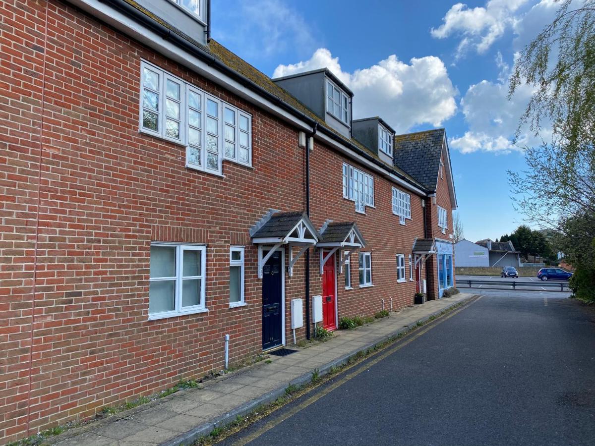 Villa Relaxing Townhouse In The Heart Of Bridport Esterno foto